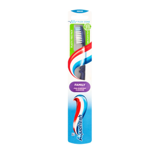 Aquafresh Family Medium Toothbrush
