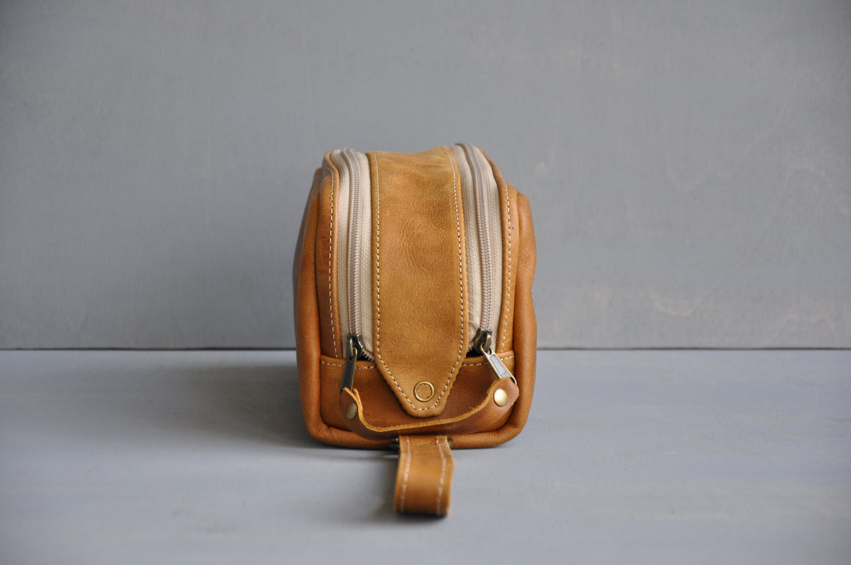 Executive Leather toiletry bag Small Tabacco