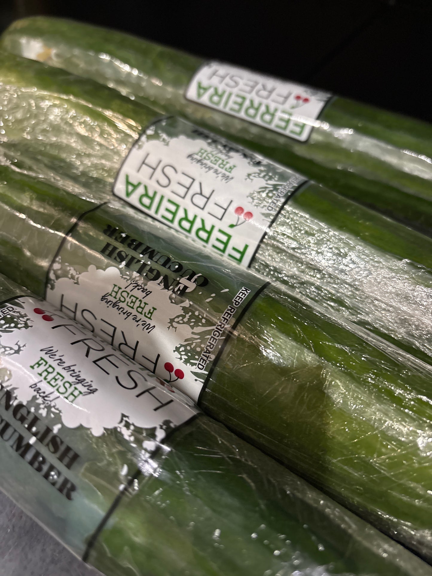 Ferreira fresh English cucumber ￼