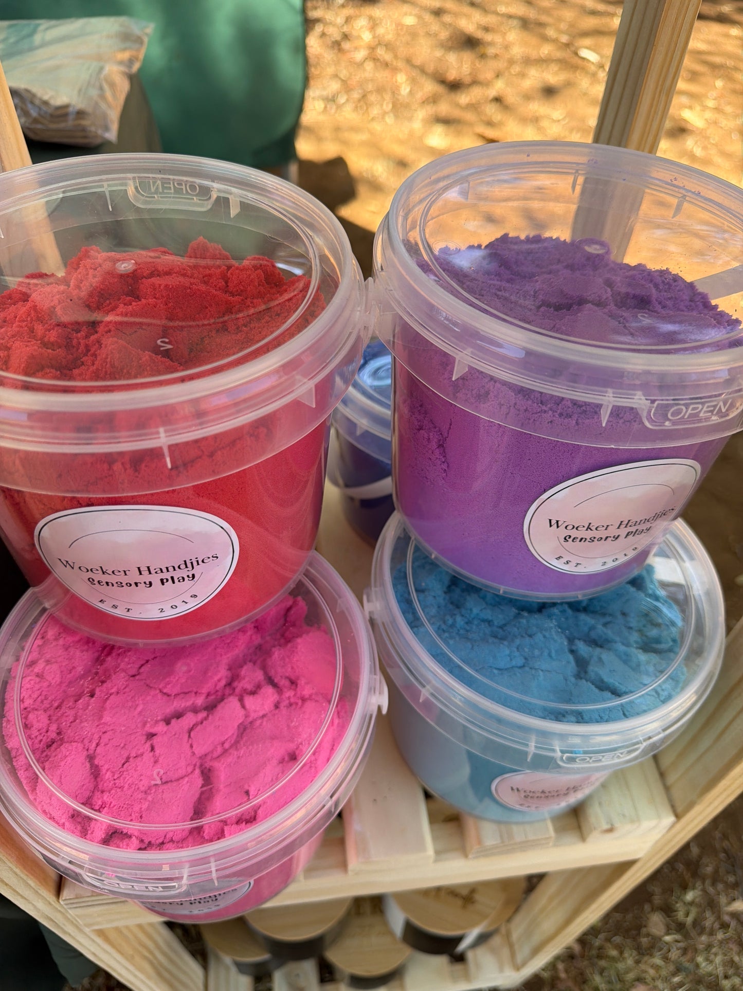 Kinetic sand